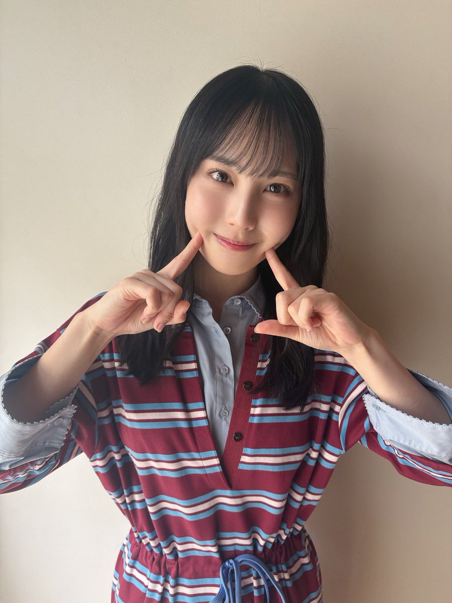 BUBKA_henshuubu's tweet photo. ╭──────────────╮
   ✦𓂃オフショット公開中𓂃✦
╰──────────────╯

現在発売中の『BUBKA11月号』は、
＼全34ページの #日向坂46 特集！／

表紙＆巻頭グラビアには五期生の #松尾桜 さんが登場……！📸

HMV&BOOKS onlineで本誌をご購入いただくとポストカードの特典付き📖
数に限りがありますので、#おひさま の皆さんはお早めにチェックをお願いします！

#えもらぶりー

── その他ラインナップ ──

🌈 中面グラビア＆インタビュー
#下田衣珠季 さん

🌈 「涙の三期ing Time」
#上村ひなの さん× #髙橋未来虹 さん× #森本茉莉 さん座談会

🌈 「愛のままに、わがままにーー
はるはるは誰ひとり離さない！」
#山下葉留花 さんインタビュー

⏬ご購入はこちらから⏬

● HMV&BOOKS online

《HMV&BOOKS online限定特典：松尾桜(日向坂46)ポストカードA》
https://t.co/tVvcwPRUHt
 
《HMV&BOOKS online限定特典：松尾桜（日向坂46）ポストカードB》
https://t.co/SvhNJbJEhZ

《HMV&BOOKS online限定特典：松尾桜（日向坂46）ポストカードC》
https://t.co/Ybbz6drxkx
 
《HMV&BOOKS online限定特典：下田衣珠季(日向坂46)ポストカード》
https://t.co/vmVn9yOX9x

《通常版》※特典はつきません
https://t.co/TDNUStAwgM

●Amazon
https://t.co/aVlYWwOmY7