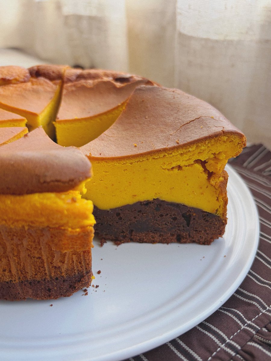 hana_suger_'s tweet photo. かぼちゃチーズケーキブラウニー https://t.co/OcUHbzpeH1