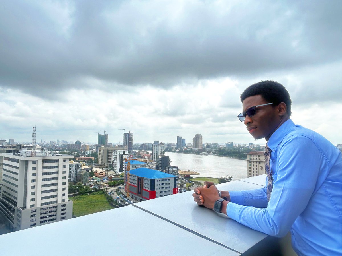uncle_marvy's tweet photo. HAPPY BIRTHDAY TO ME ✨

Looking back at the past one year and all that came with it, there's only one word to describe it. GOD

Grateful for life, growth and new beginnings ahead.
#marvysax #birthday #grateful https://t.co/dU81VUhors