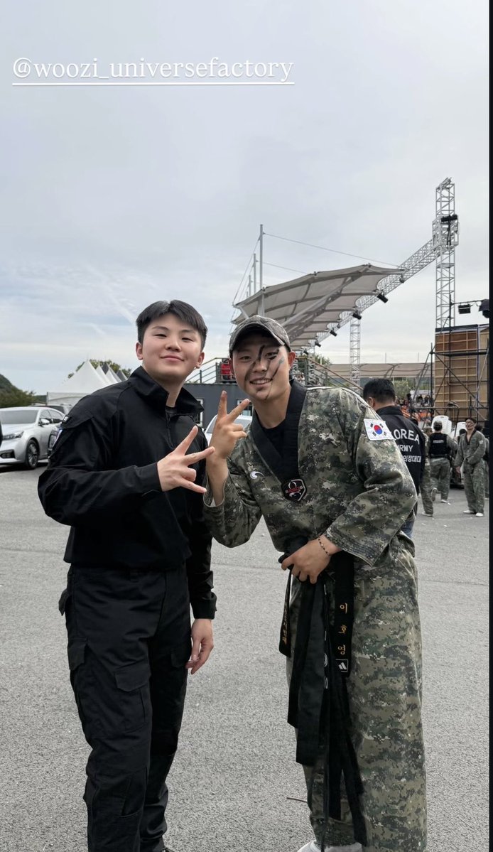 WAITP_'s tweet photo. 햄햄들 동료들과 친한거 정말 보기좋구나아 https://t.co/eNd1U7kzCG