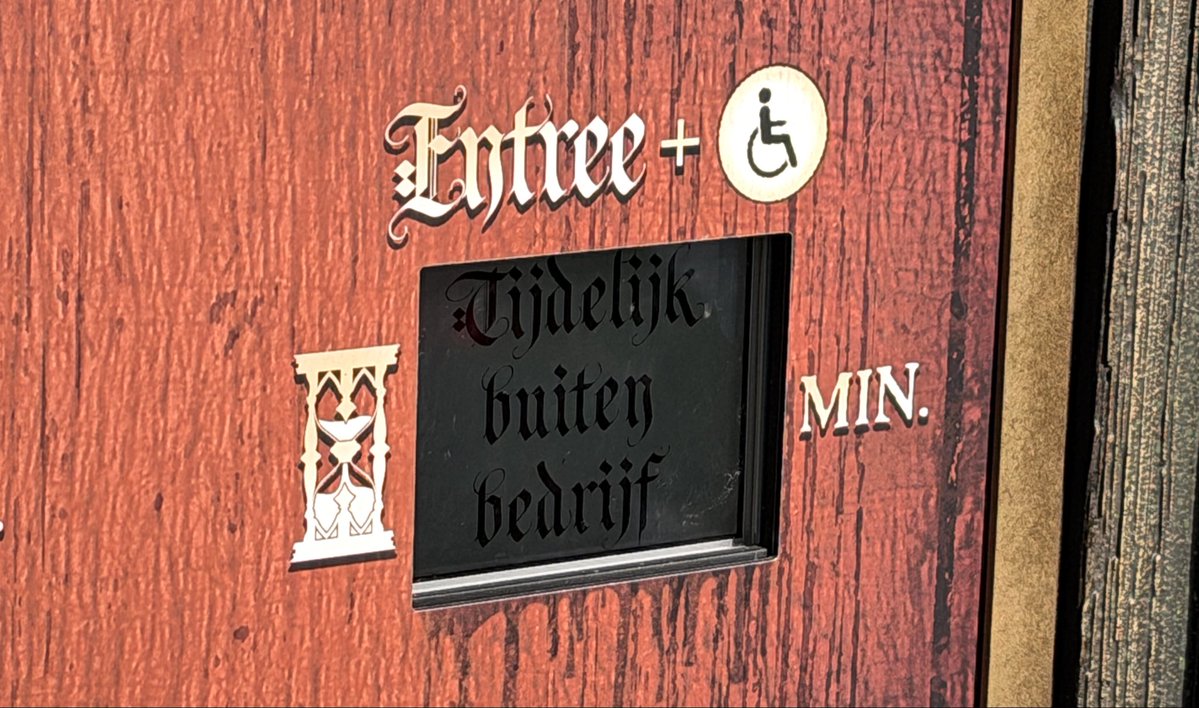 TimTimeTwit's tweet photo. Danse Macabre heeft het maar even volgehouden. Is nu wederom (tijdelijk) gesloten #Efteling #DanceMacabre https://t.co/JEVEZNciAA