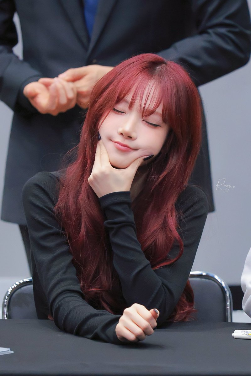 Roger0308_'s tweet photo. 261002
#김나경 #NaKyoung #tripleS https://t.co/XlwpbU2Vyi