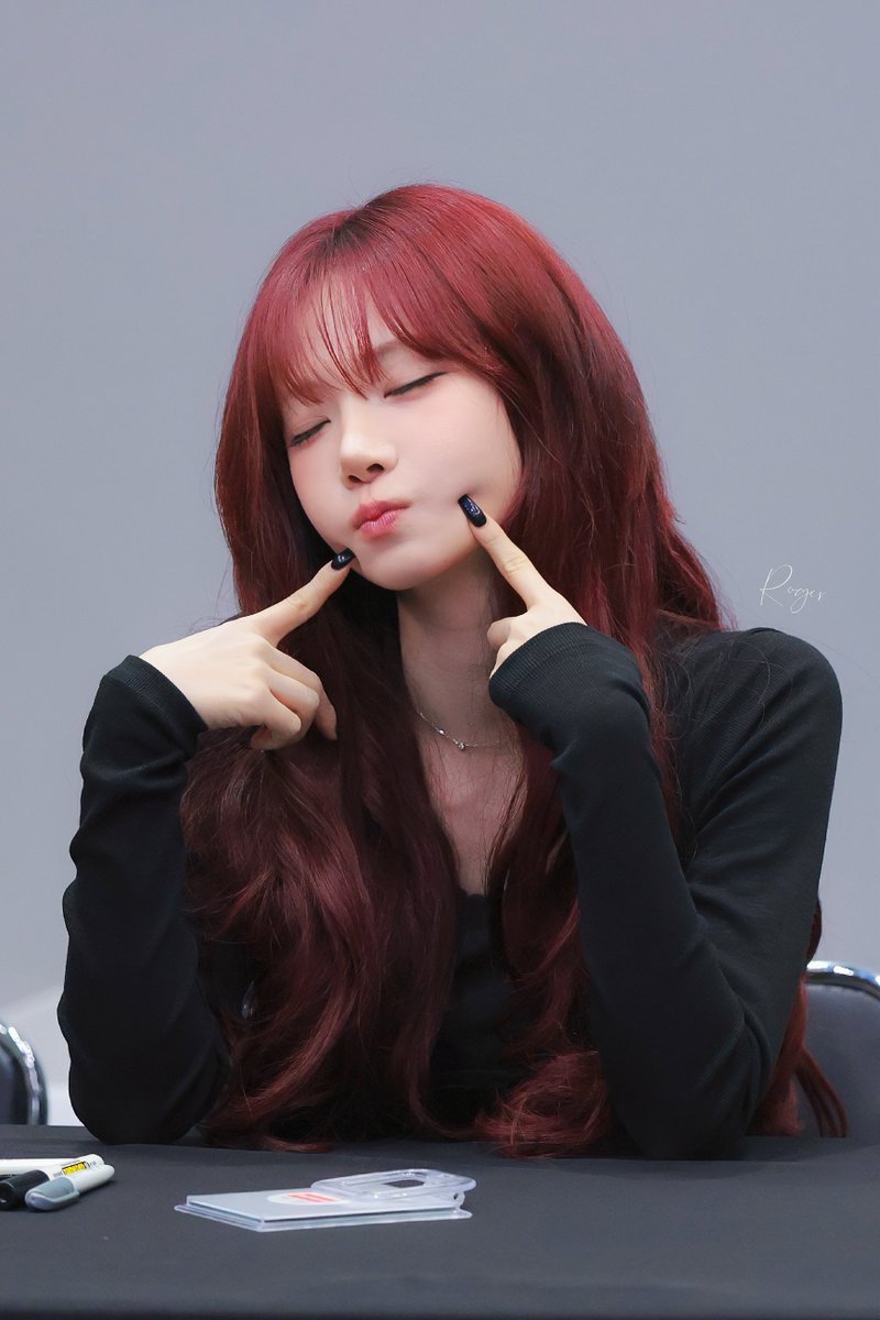 Roger0308_'s tweet photo. 261002
#김나경 #NaKyoung #tripleS https://t.co/XlwpbU2Vyi