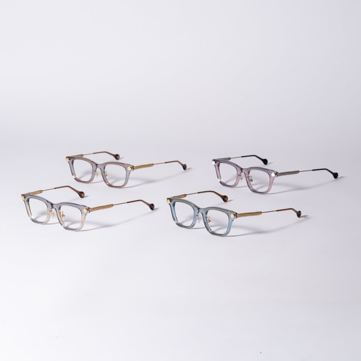 atelier_kikiki's tweet photo. kikiki optique New Collection
#KOP029 Citrus Basket

かごいっぱいに摘んだ柑橘をぎゅっと絞って、
太陽の恵みをひとしずく🍊
そんなみずみずしさをまとったコレクションが登場。
フロントにはシトラススライス、
テンプルにはマルシェのかごを思わせる編み模様を。
果汁がにじむようなグラデーションカラーが、
顔まわりを明るく彩ります。

Color：Lime Squeeze /  Bergamot Squeeze / Greige Squeeze / Ruby Squeeze

――――――――
▶︎ 受注スタート
NEO TOKYO EYEWEAR SHOW
2026.10.6（火）– 10.8（木）
会場：TODA HALL TOKYO（八重洲）
@neotokyoeyewearshow
――――――――

#kikikioptique #キキキオプティーク #眼鏡 #eyewear
