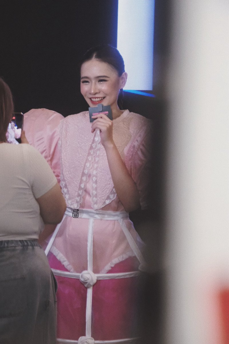 WSomsomm's tweet photo. I saw an angel.💕

PUNDAO AT SIAM CENTER BIFW26
#SiamCenterBIFW2026xPundao
#pundao https://t.co/RhwPn9ZnOg