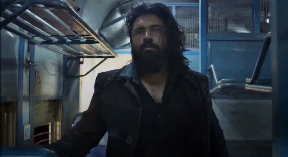 Chrissuccess's tweet photo. Nivin Pauly is happy for his role as “Immortal Man” in #YezhuKadalYezhuMalai 💥

A Unique Character in his Career. https://t.co/V94XzggESt