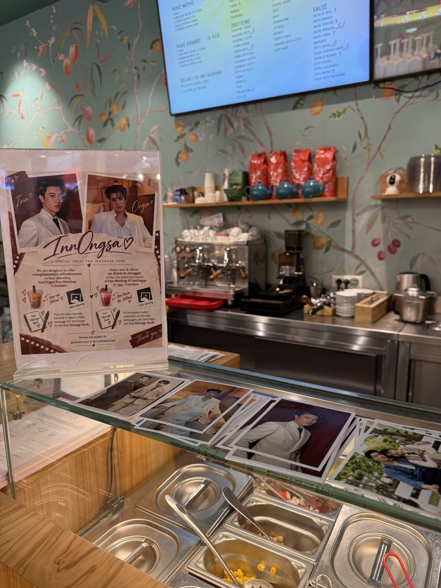 alicehoneyz's tweet photo. InnOngsa fans - It’s today! 🥳🧋

ใครมามีตอินองศา ไปรับเครื่องดื่มฟรีได้น่าาา  
Haven’t got your FREE drink yet? Just stop by IOETE Café

Project by ChaChaa and me🪄 

INNONGSA FANMEET IN MILAN 

#InnOngsaFM_Milan 
#InnOngsa  #อินองศา https://t.co/AT9VdZO9E6