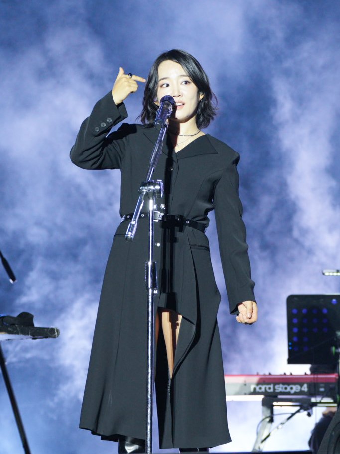 supdupmart's tweet photo. 261003 XMF 프리뷰
#윤하 #YOUNHA #XMF 
@YOUNHAOfficial https://t.co/apsgTqQSe7