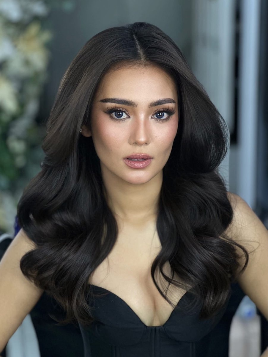 mushiieeeee's tweet photo. Wdym she’s real?! Mukhang AI na sa sobrang ganda 😍😍😍🔥🔥🔥🔥 https://t.co/cV5PxXU6If