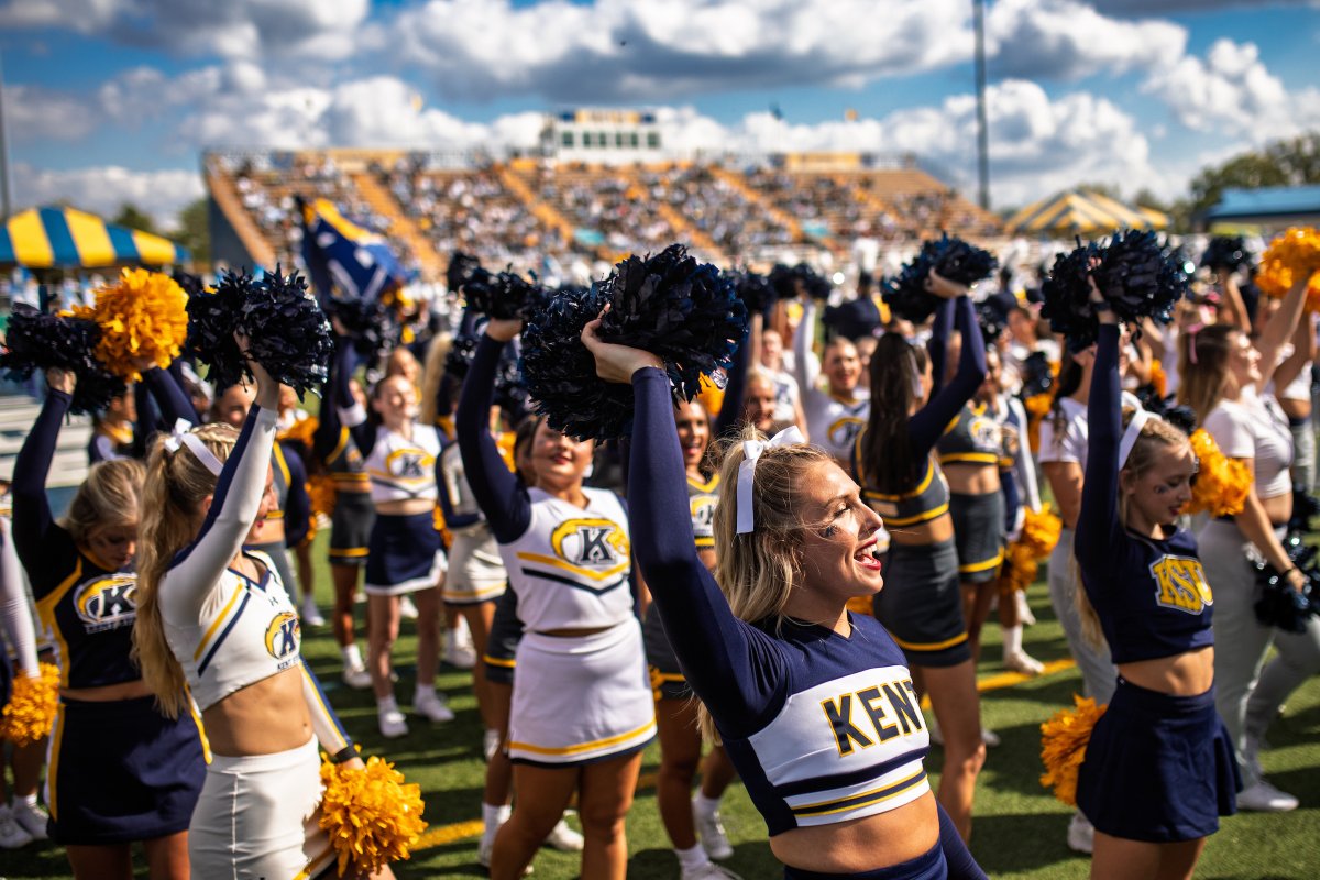 KentState's tweet photo. IT’S OFFICIALLY HOMECOMING, FLASHES! 💛⚡️

Let’s take a look back at some unforgettable moments from last year. 📸 https://t.co/6gSUKp7I4u