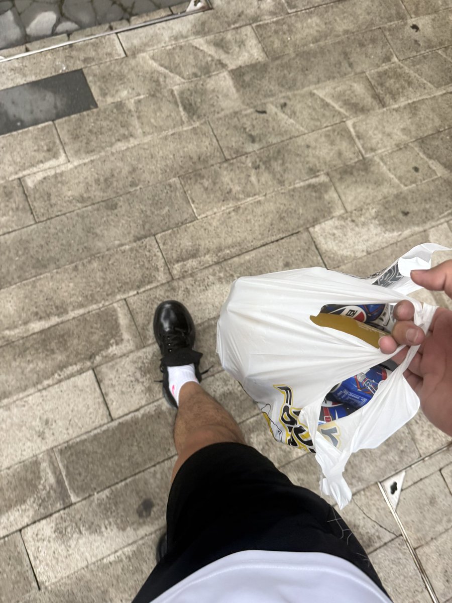LBJThebest23's tweet photo. 重庆十月初这么冷，到十月中又要变热，补充点精神食粮 https://t.co/ygrvG9zVZu