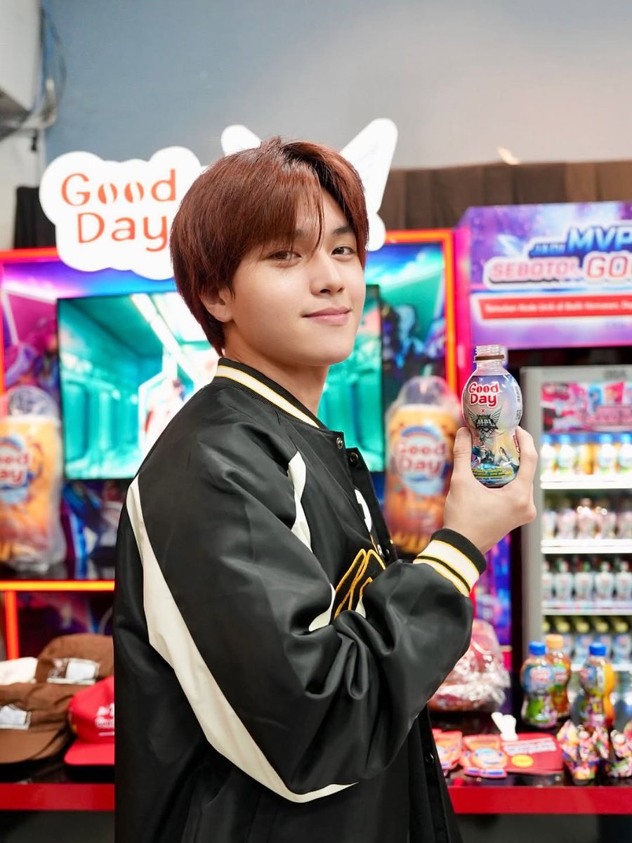 AriaM94456's tweet photo. Kalo kalian di MPL Arena, buruan deh dateng ke booth  Day 🫵

Soalnya lagi ada merchandise Good Day x MPL, sama bisa beli kopi yang berhadiah skin &amp; diamonds juga kalau berhasil dapet kode uniknya 😜👆 https://t.co/JhJk6hUwuw