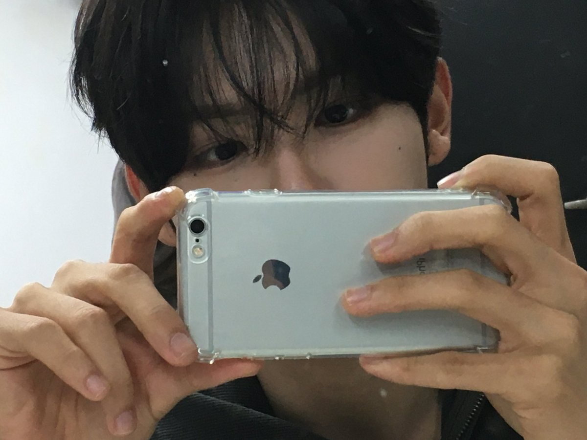 XODIAC_MEMBERS's tweet photo. [#규민🐶] 

🖤📸

#XODIAC #소디엑 #GYUMIN #규민 #똑똑똑_귬이등장 https://t.co/5inWdTG6LO