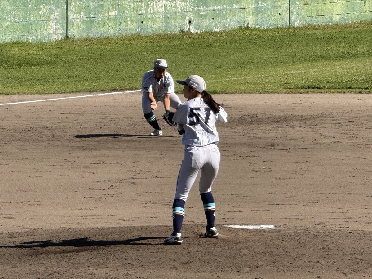 posge's tweet photo. 隣町で頑張っている女子野球チーム、フィルティーズ⚾️今年のホーム最終戦ということで合間を縫って初観戦して参りました💨特に女性には硬式球の負担はかなりのものだと思いますが、センターラインを中心にちゃんとしていました😳ん、もしかしてスポンサー収入だけで運営されているのでしょうか…🤔 https://t.co/4f503GG4oM