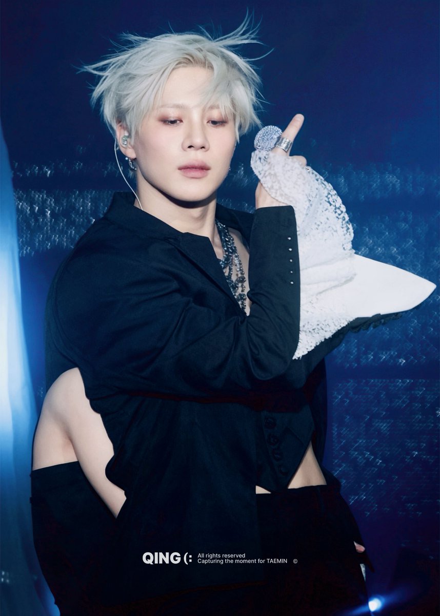 ohberrybomb's tweet photo. The most elegant move. 

#태민 #TAEMIN #泰民 #テミン　
#TAEMIN_LiMiNal 
#TAEMINWORLDTOUR https://t.co/JLYFAZmIJQ