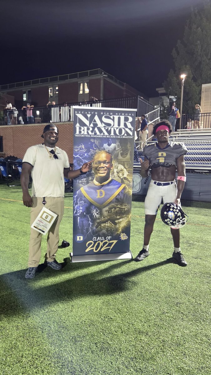 nasirbraxton1's tweet photo. IT TAKES A VILLAGE #SENIORNIGHT #FAMILY #PHIBETASIGMA #ZETAPHIBETA  #NUMEROUNO @DekalbRecruits  @RustyMansell_ @benjaminwolk @CoachFelton1 @RecruitGeorgia @DekalbRecruits @GHSFdaily @BALLERSCHOICE1 @GPBsports @scoreatlanta @247recruiting @DCSDAthletics https://t.co/p3LpuKC8jZ