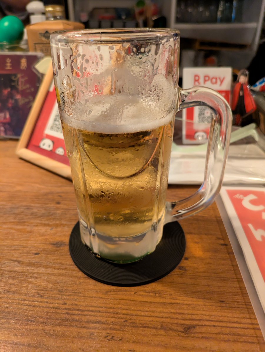 nmfc31708's tweet photo. LIVE後のビール美味しい！ https://t.co/Pi08Pas4Ia