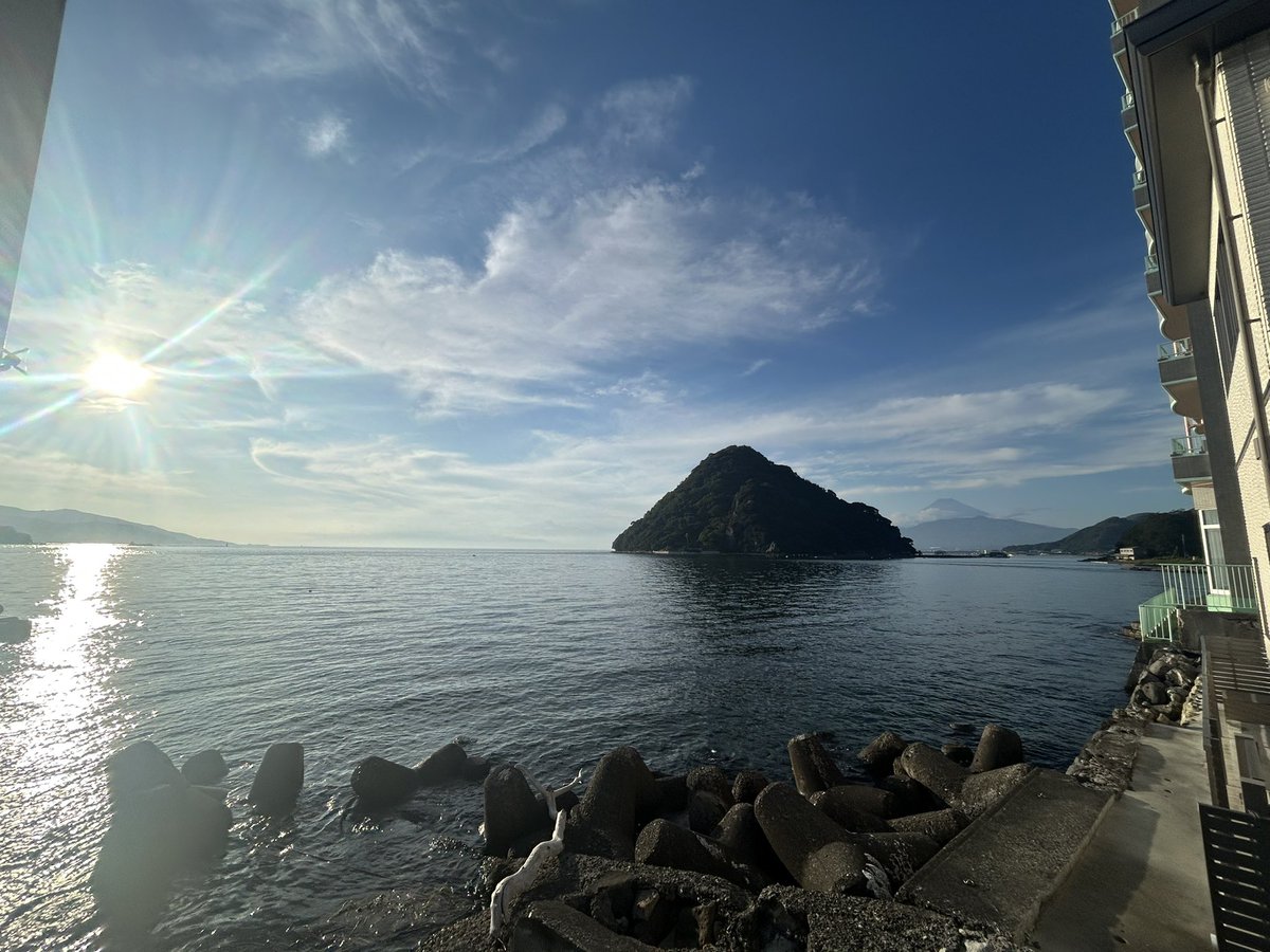 philosophy092's tweet photo. 一通りのお知らせできたので日常に戻りまして……
先日静岡旅行に行きました〜！！
自然と温泉とサウナとグルメ堪能できました🫧また行きたい🫧🫧🫧 https://t.co/aqUciEk96Z