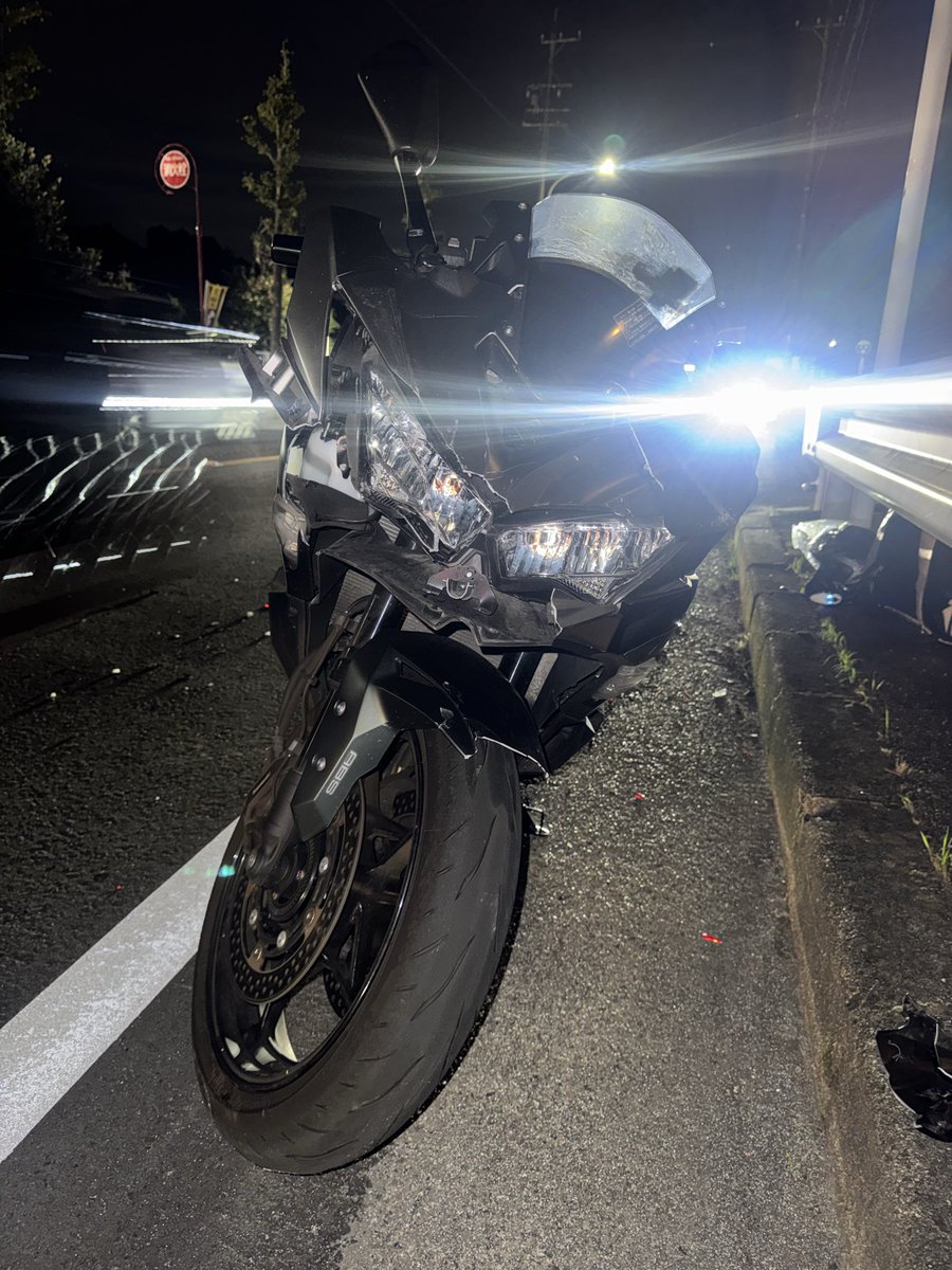 potio0628's tweet photo. バイク無いなった。
ちんちん痛い(´；ω；｀) https://t.co/jye14l71sy