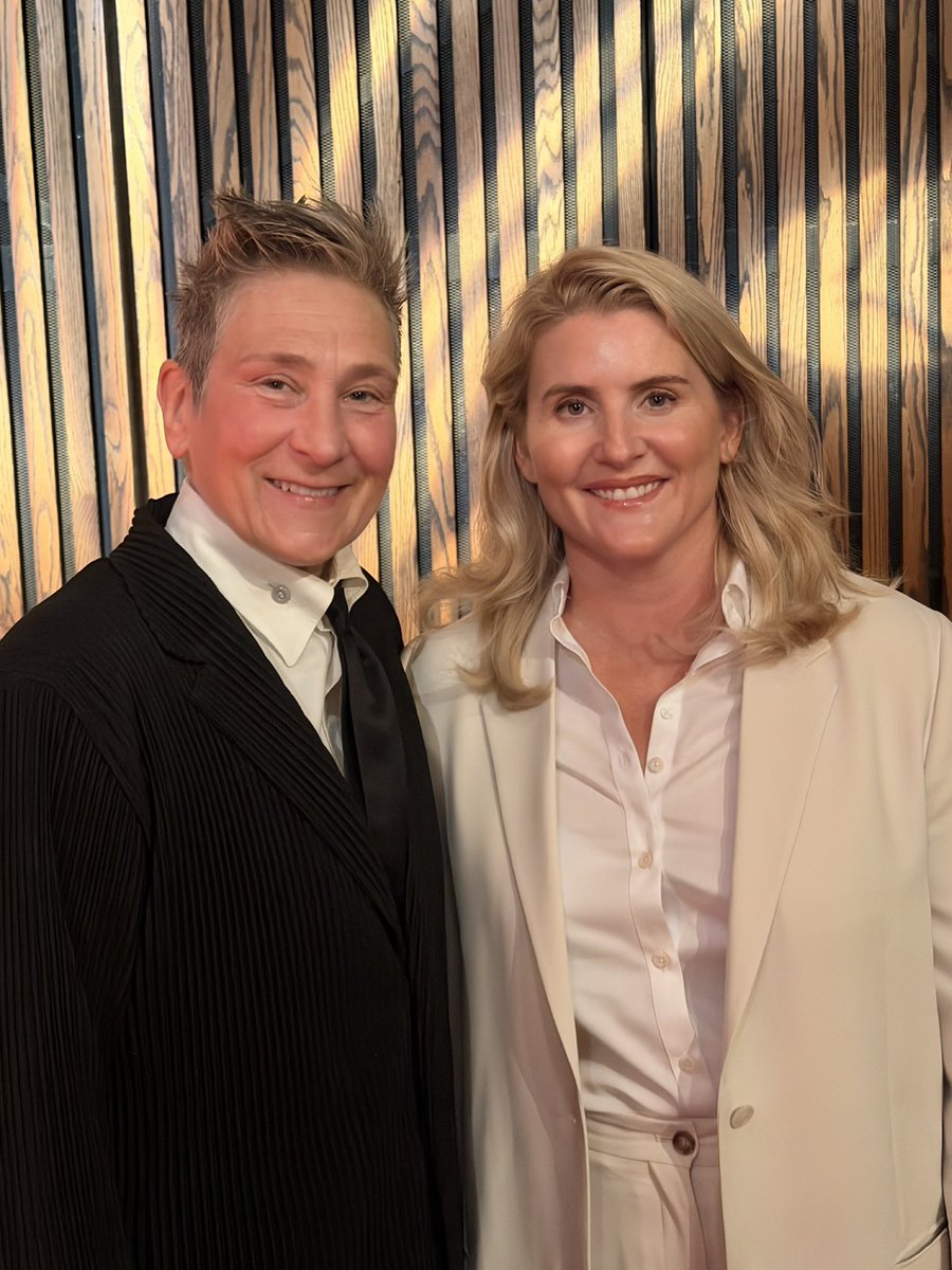 wick_22's tweet photo. Wonderful night  @CanadasNAC honoring the incredible legacy and impact of k.d lang, alongside some of Canada's finest musicians. 🇨🇦 https://t.co/hknr7D9IMq