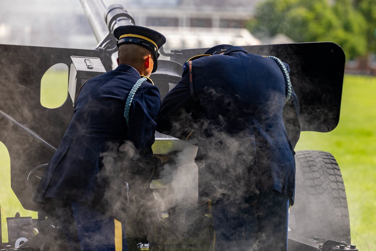 MDW_USARMY's tweet photo. U.S. Soldiers assigned to the Presidential Salute Battery, 1st Battalion, 3d U.S. Infantry Regiment (The Old Guard) fires their M5 cannons to honor the service of Maj. Gen. Duane R. Miller at his retirement ceremony on Fort Myer, Va., Aug. 24, 2026. 

U.S. Army photos by Sgt. Autumn Johnson