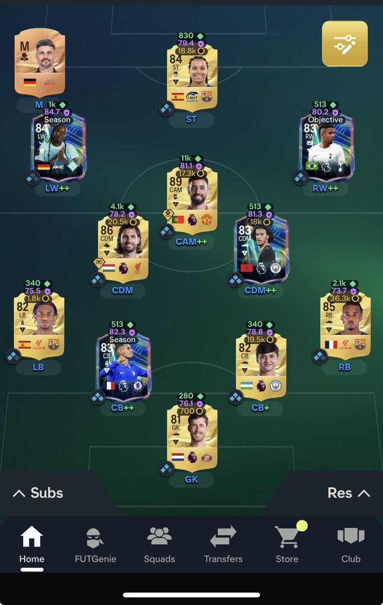 LFCHIMA's tweet photo. @glennsully699 Improvements with 500-600k and who should i get from gallery heros https://t.co/eFpQF68fS6