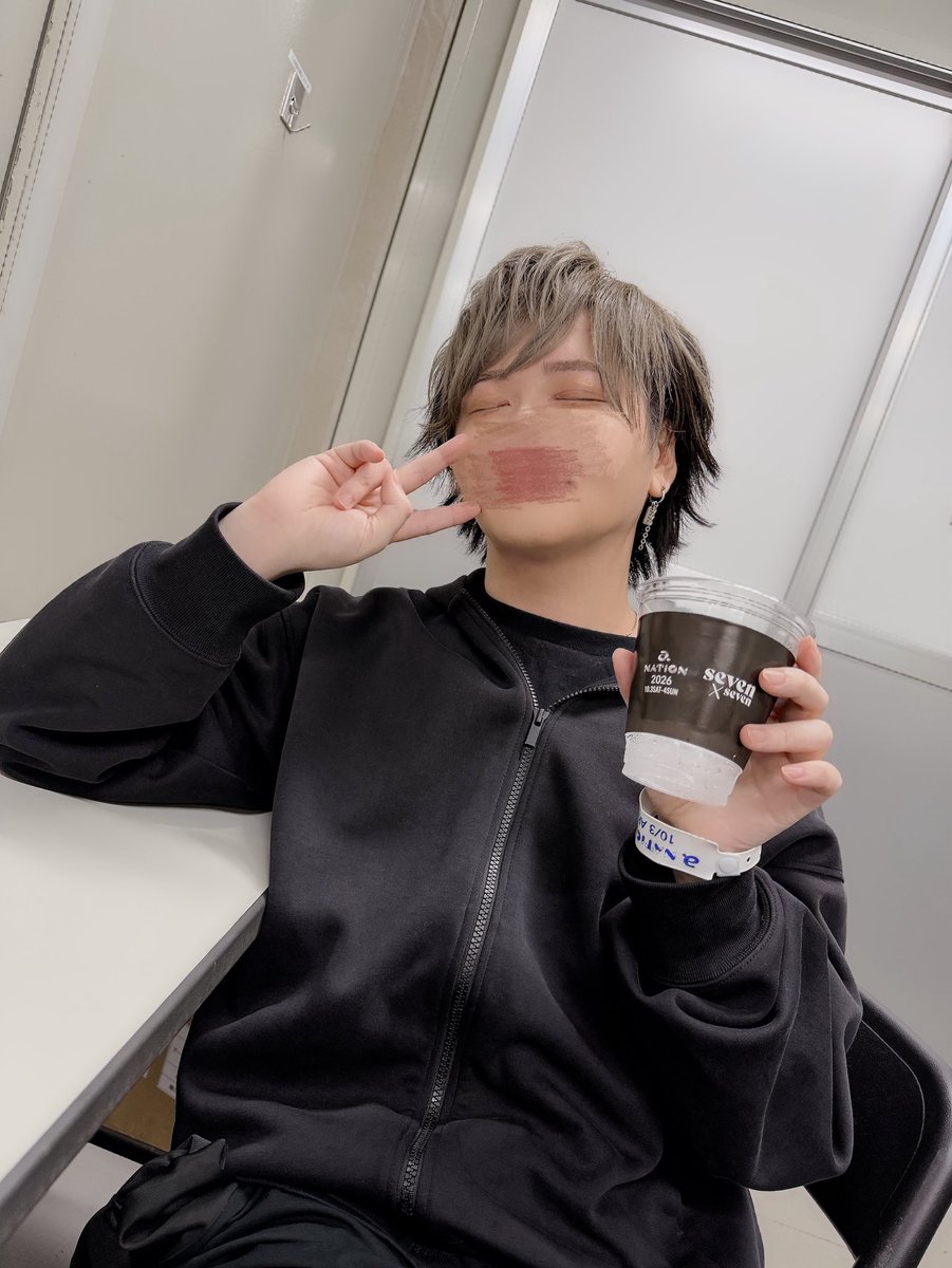 Colon56N's tweet photo. a-nationありがとうございました！✨️
楽しすぎてお酒飲んで酔っちゃった。
ちょっとでもすとぷりを知ってくれたら嬉しいです。
応援してくれた子ありがとね！これからもよろしく️🩵

ころん覚えてえええええええ！！！！

#anation2026 https://t.co/K7iDhVUe5H