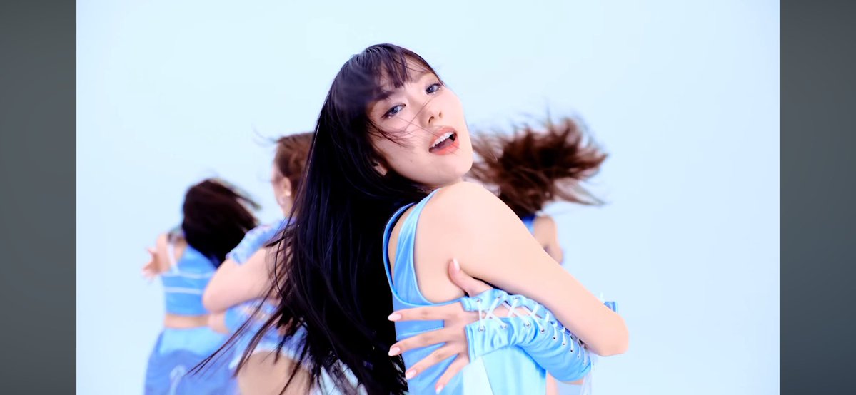 KGbR8LRmiKKJjEd's tweet photo. MV『EASY』の
個人的ミナクレショット
#Girls2 #EAZY #増田來亜 #菱田未渚美 https://t.co/BRiRksBEMK