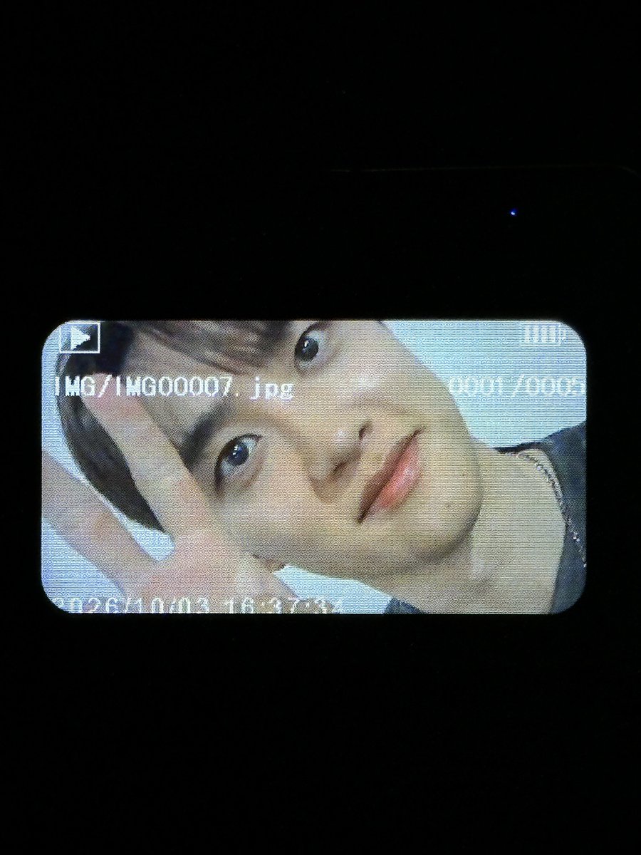 _LOV3M3R1GH7_BD's tweet photo. 데이오프 조앗더요…💕 https://t.co/SfulFoJSpV