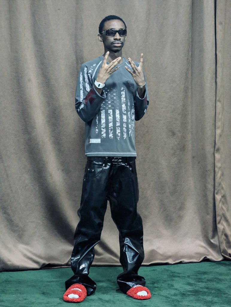_K3MI4L's tweet photo. embodiment of God https://t.co/UBqf3TI3Tm