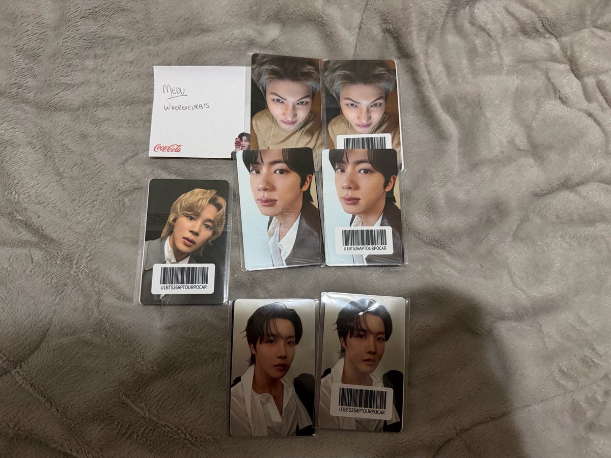 whereverurbts's tweet photo. VENDA BTS 

ld tour busan 

✦ valor: r$ 82 + frete nacional
✦ reservo com certeza de compra 

tenho feedbacks positivos 
aceito pix, cartão (contém acréscimos) https://t.co/La8CRYkHht