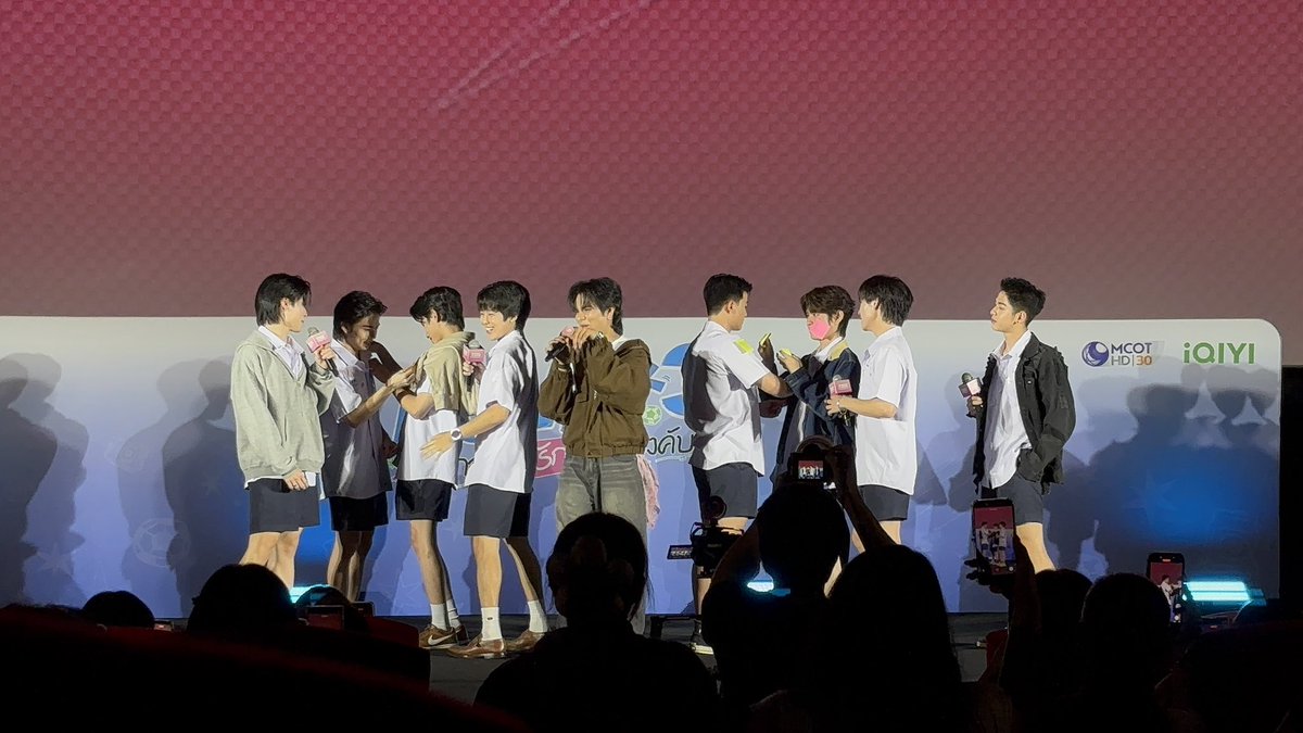 DDGGD03092216's tweet photo. ชอบตอนแปะโพสต์อิทมาก วุ่นวายตั้งแต่เริ่มยันเล่นเกมเลยตลกอ่ะ แต่ละคน55555 วุ่นวายและตลกมากกสมกับเป็นเด็ก tia51 จริงๆ55552522555464

LOVEx3 FAN SCREENING DAY

#LOVEx3withSandell https://t.co/pgDnuJVjPl