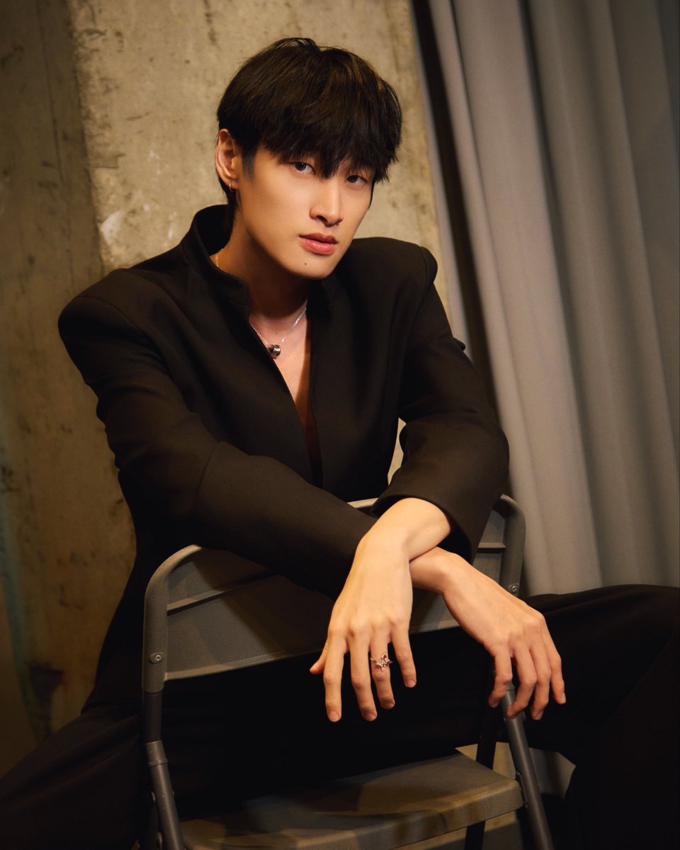 Bossptk's tweet photo. มะม๊าก็อย่าบอกว่าหนูไม่หล่อ ให้โอกาสหนูได้อาบน้ำแต่งตัวก๊อนนน ~ 

#bossirr https://t.co/FejGElVJSK