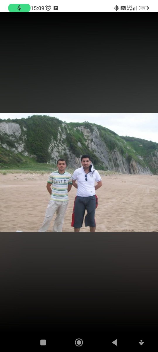 reaxrageee's tweet photo. Dün söylediklerim canını yakmış.. Facebook'taki  resimlerimi paylaşmış 🙂 dur bende atayım ne oluyorsa yardımcı olayım küçük beyinli @PikachuX1919 https://t.co/zNRHi6NITW