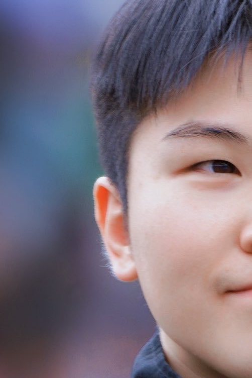 hoonsoons's tweet photo. the dimple, the mole, the PEACH FUZZ 😩😩 https://t.co/yPftZcSqUU