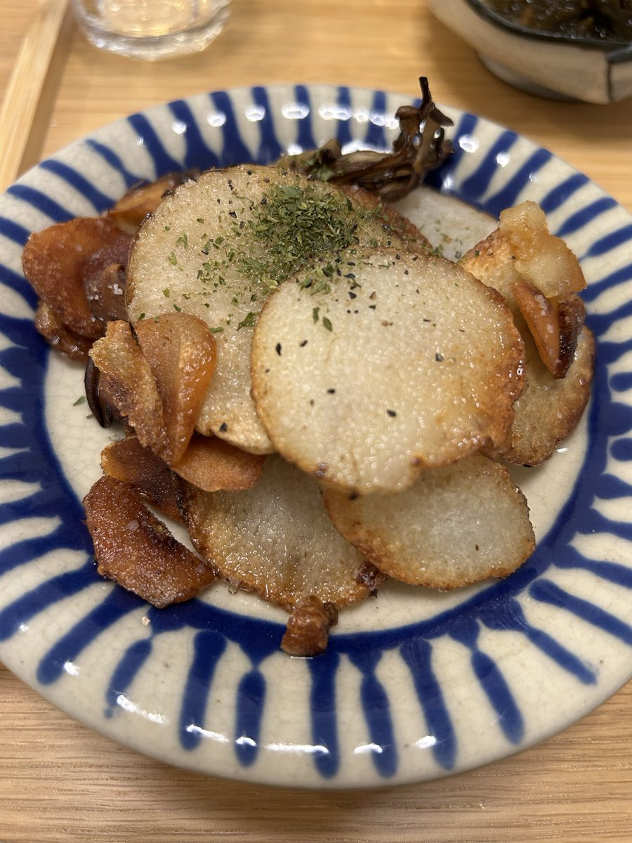 aw85co's tweet photo. 長芋と舞茸チップス https://t.co/SJGSrIgA1L