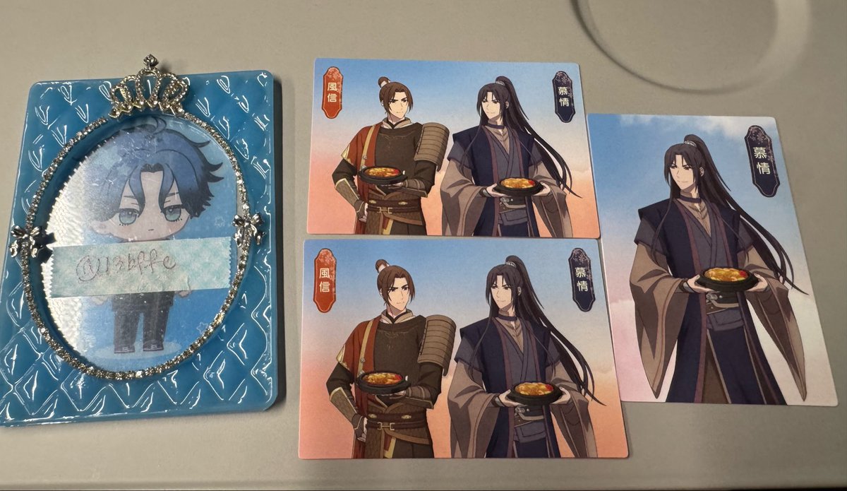 streamlatrains's tweet photo. 【交換】天官賜福 イラストカード ぼてぢゅう

譲：風信、慕情

求：花城 謝隣 2枚目 > 単体等身

都内お手渡しor郵送交換希望。
よろしくお願いいたします🙇🏻‍♀️ https://t.co/jjNmxau6am