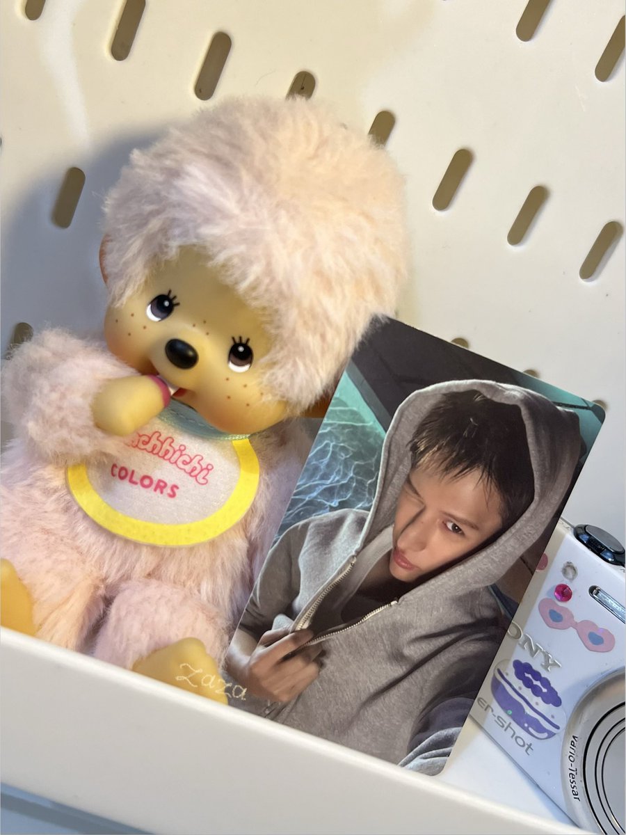meluncoer's tweet photo. today’s happy mailss hihi 🫧🍡🛼🧩⭐️👜 https://t.co/tFCefYLq56