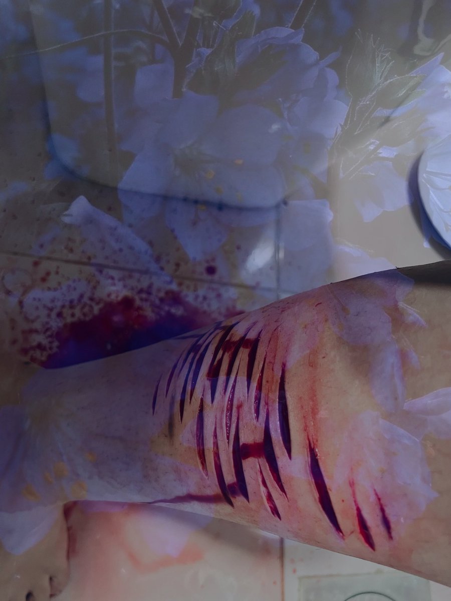 dtjcli's tweet photo. X made me delete again. Despite it all being fake and just cinematic makeup, Nobody is hurt, this is all fake. Here, Yk what this remind me? I’ll say it again, those weird pale trees with scars. Yk? #sfwmakeup  #slittwt #shrtwt FAKE ALL
X, if ur reading this, PLEASE DON’T REMOVE. https://t.co/9s8Im6yfDp