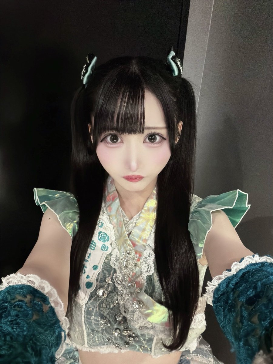 maria_yoruami's tweet photo. まりあに持ち上げられてる人の図 https://t.co/PdbGgYZkFf