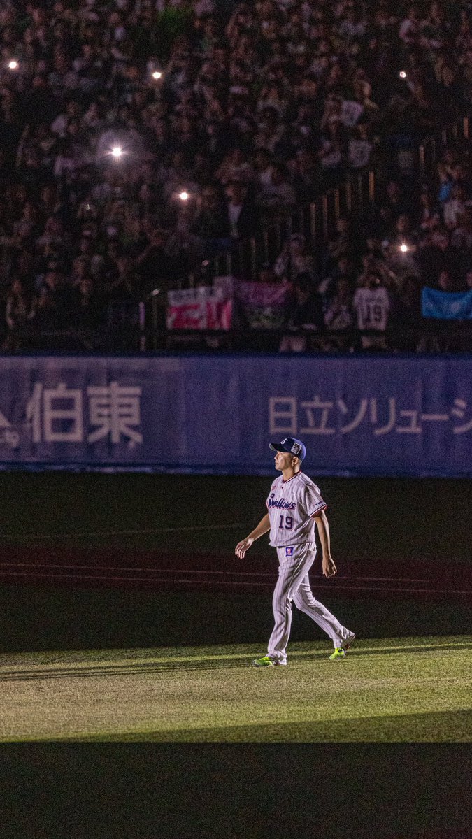89cameroman's tweet photo. 25年間のありがとう。
引退の花道をゆっくりと。

#石川雅規 選手
#swallows https://t.co/iRjNbBVLQx