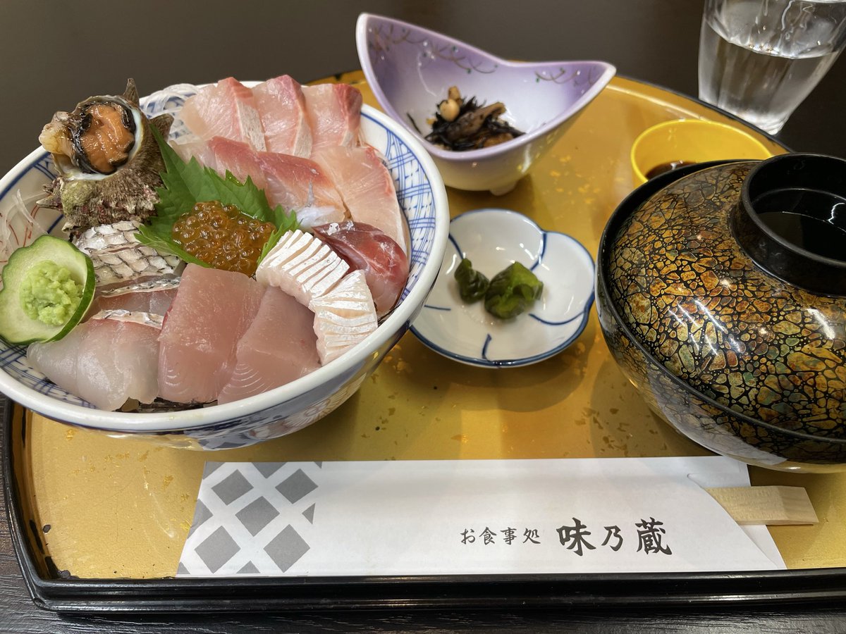 test_desu_kkk's tweet photo. 海鮮食べる https://t.co/4cfBA8t87t