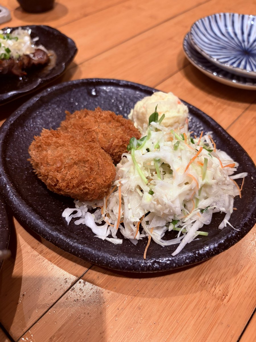 monchi0812's tweet photo. ツアー初日、セトリが良かった……ほんとに良かった……癒されました😊
明日も名古屋までリフレッシュしに行くからねー✈️
明日はみんな立つのかな？

ライブ後は近くの店でご飯食べて帰宅。

 #大原櫻子 https://t.co/ZBI9v1Se2e
