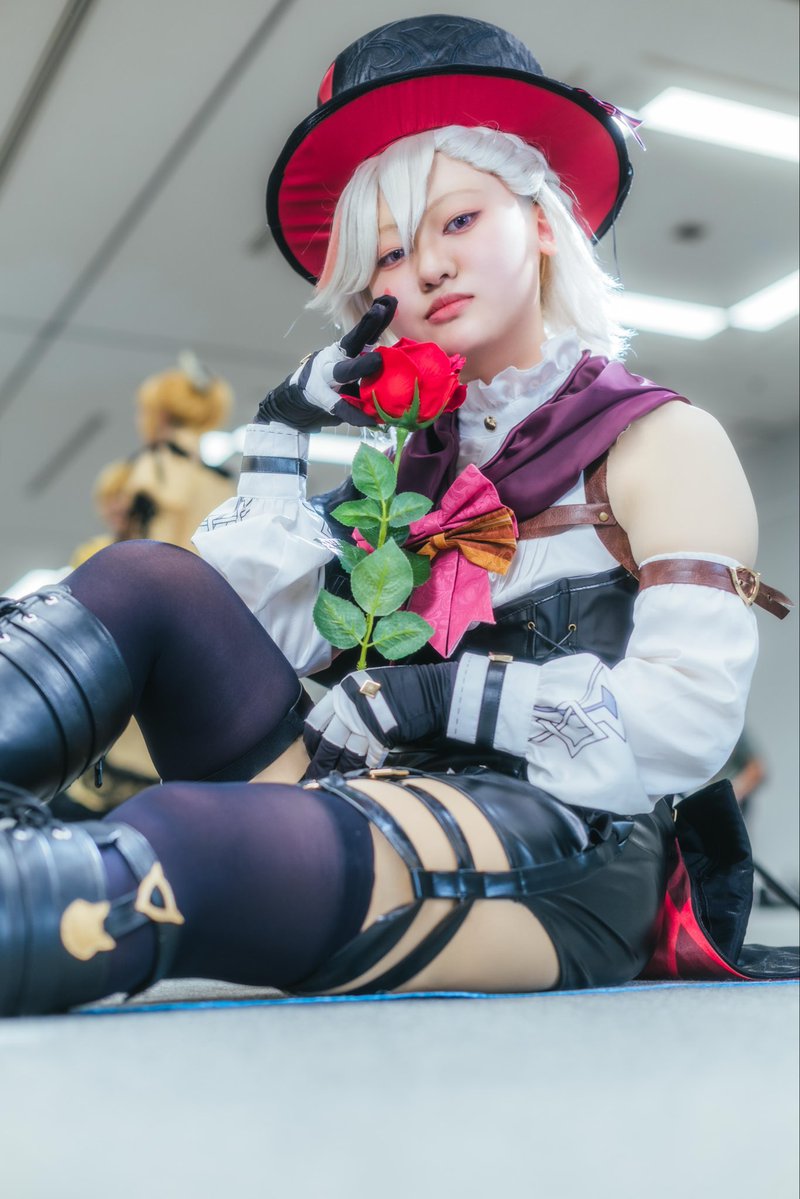 Roido_1202's tweet photo. ⚠︎cosplay
gnsn  リネ

　　　親愛なる妹ーーリネット
このバラをあげたら喜んでくれるかな

#こすふぇ100 
📷：まといさん(@matuuuui ) https://t.co/CtqmRXMiPx