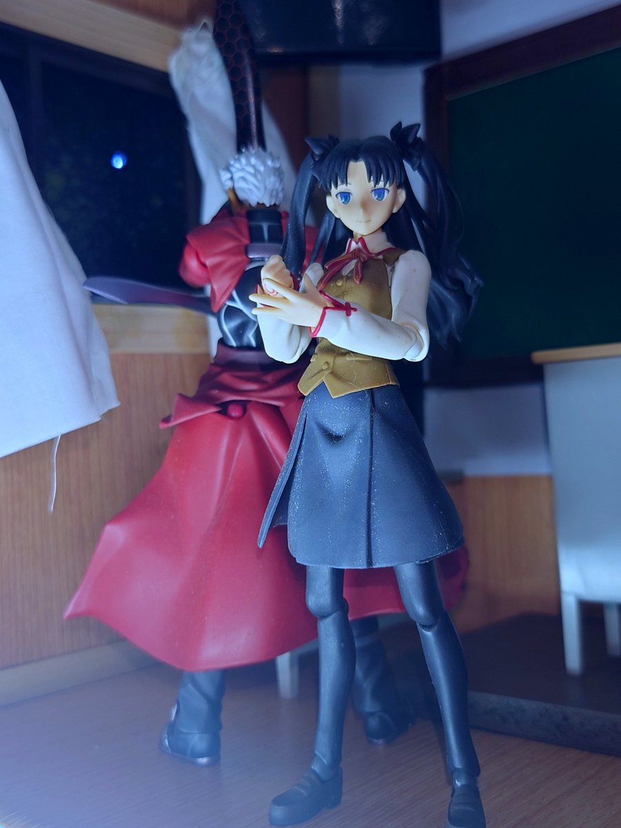Hhs9Ww's tweet photo. #夜のフィギュア撮影会
＃大人の撮影大会
お題「協力」
Fate　stay nightより
協力するマスターとサーヴァント https://t.co/JCbyrN4OU1