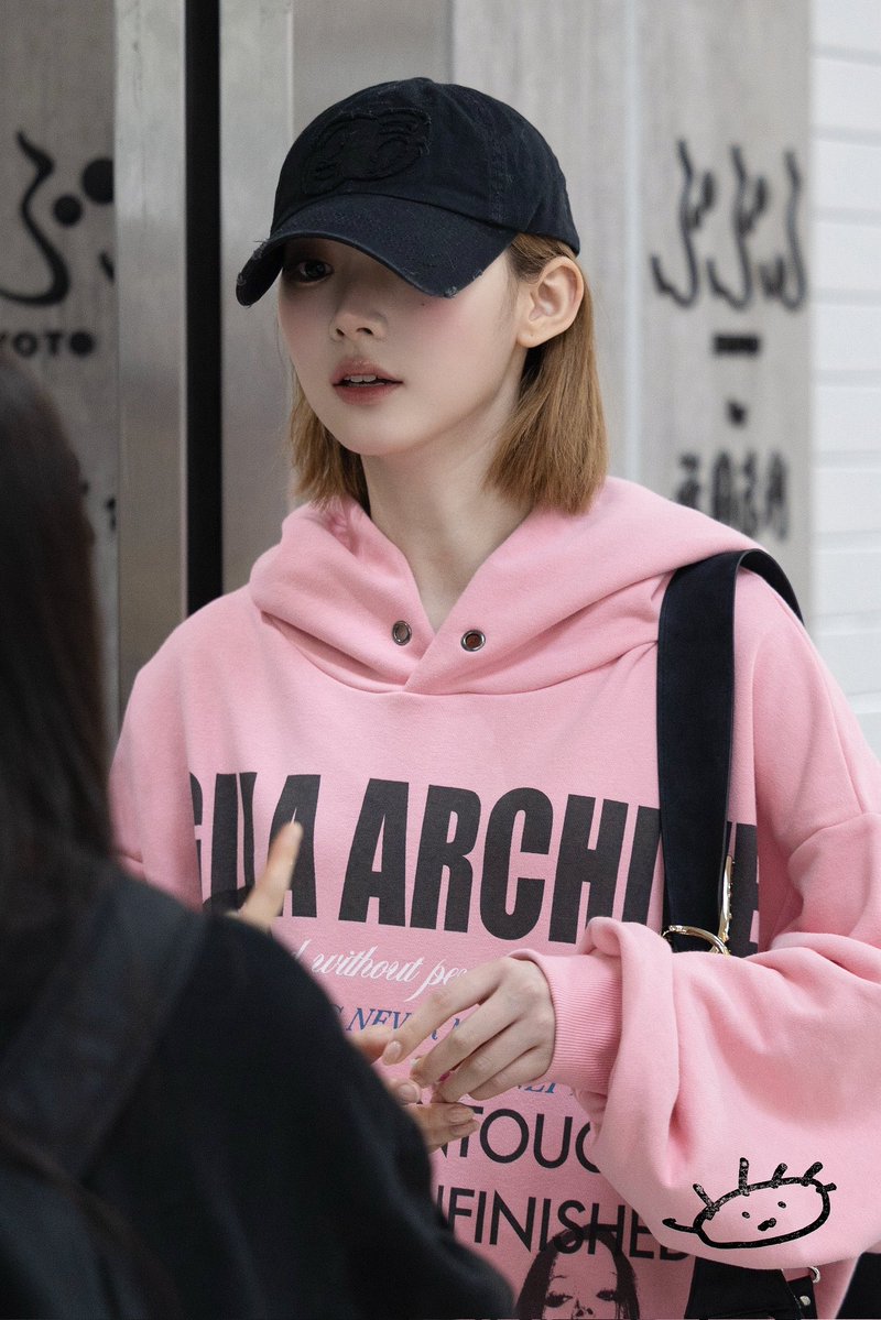 ji2mi97's tweet photo. 리더
ISTJ
단발머리
169cm
천주교
인데 미신 맹신자
단벌숙녀
듣는노래만들음
어릴 때 발레 오래함
멤버들 성향에 맞추다가 권위 낮아짐
2026년 기준 성인 멤버 중에
주량 제일 셈 << new
.
.
.
쮸님을 구성하고 있는 모든 겄이
완벽하고 코피나게 좋음 진짜 https://t.co/JWsVhr9GfU