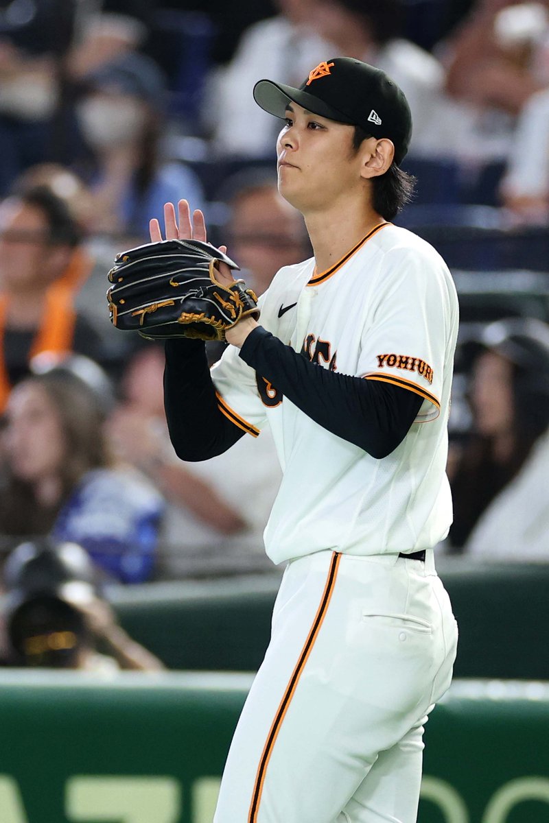 TokyoGiants's tweet photo. 【九回表】巨人 2-5 DeNA

6番手で #泉圭輔 投手が登板。
一死からヒットを許すも、後続を併殺に打ち取り無失点。 https://t.co/KKeB8Ts0ts