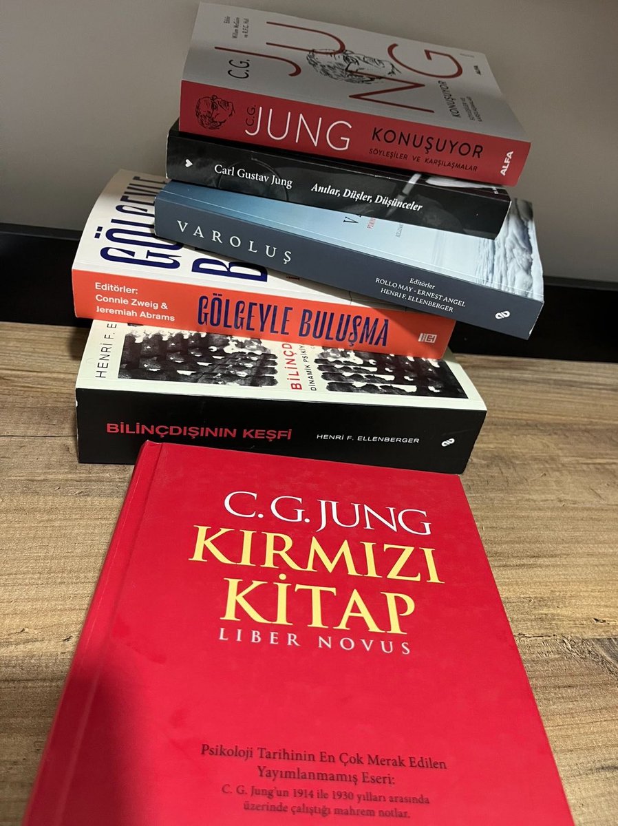 Ahadi12Dr's tweet photo. “Dostlarım, ruhu beslemek bilgeliktir, yoksa yüreğinizde ejderler ve şeytanlar beslersiniz.”

C. G. Jung, Kırmızı kitap, s.106 https://t.co/r4YvhWYmwr