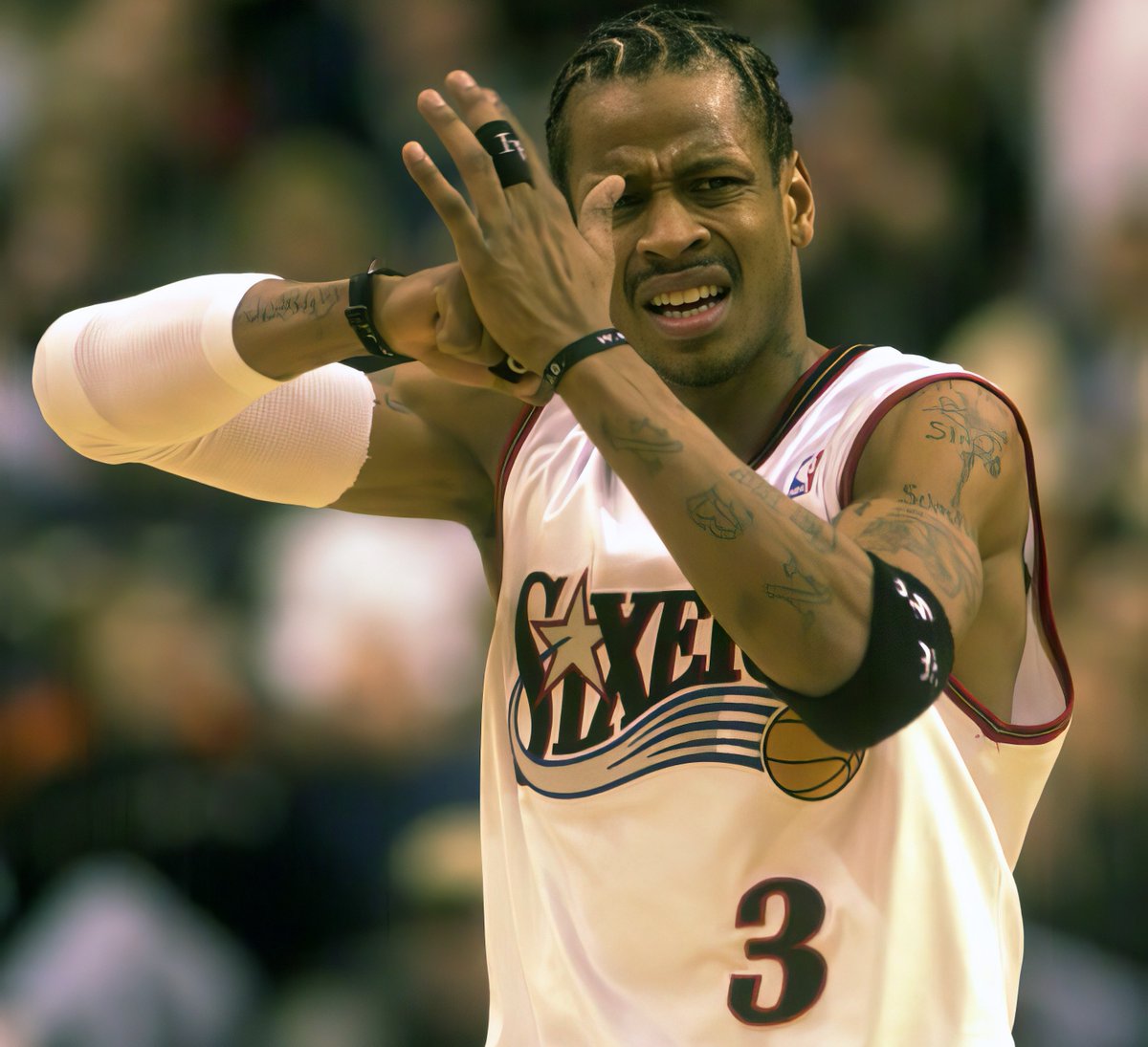 Aaron_Bracy's tweet photo. 🏀#OnThisDay in 2000, Allen Iverson and the Philadelphia 76ers opened training camp at Penn State University for a highly anticipated 2000–01 season. After a summer of controversy, more problems ensued on and off the court on the first day of camp.

📢Read all about it in: Are You Kidding Me? The Incredible, Inspiring Story of Allen Iverson and the 2001 Philadelphia 76ers (Brookline)

🛒Now available for preorder wherever books are sold

🔜Pub date: 2/19/2027‼️

📸Scott W. Anderson Photography

#sixers #2001sixersbook #alleniverson