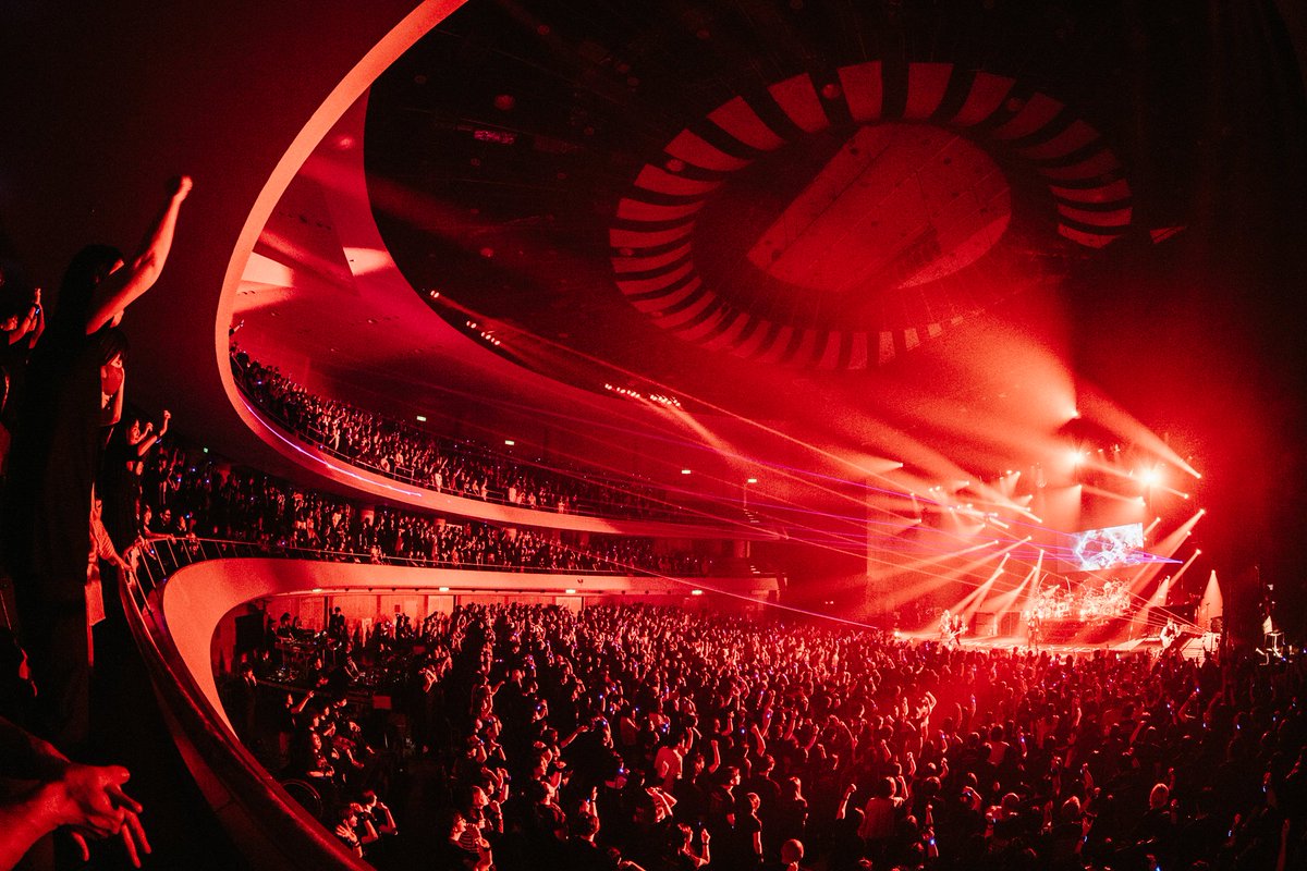 LUNASEAOFFICIAL's tweet photo. 📣THANK YOU 仙台DAY-1‼️

LUNA SEA TOUR 2026
UNENDING JOURNEY
-FOREVER-
🏢仙台サンプラザホール

🤳#LUNAPIC でこの感動を共有しよう‼︎

Next 4 Oct 2026
仙台サンプラザホール

明日も今夜を超えて！

#LUNASEA 
#LUNASEA全国ツアー